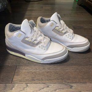 A ma maniere air Jordan 3. Size 8.5 men’s 10.5 women’s